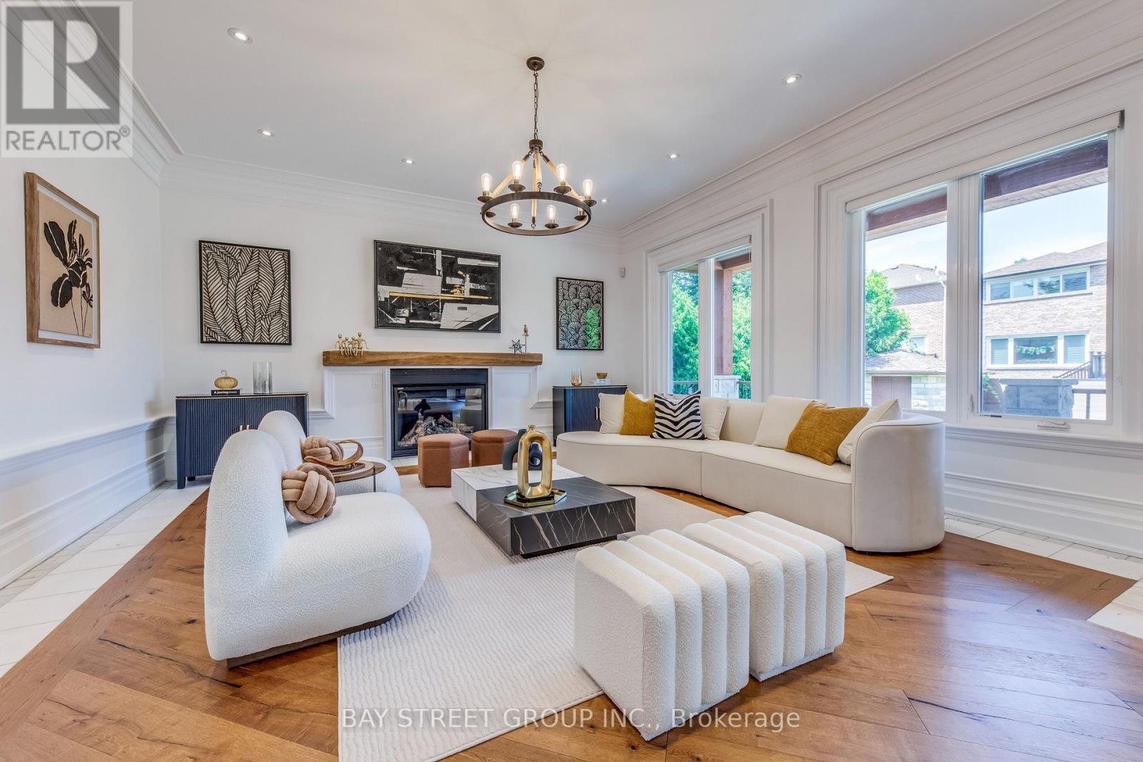 132 Crestwood Road, Vaughan, ON - Indoor Photo Showing Living Room With Fireplace