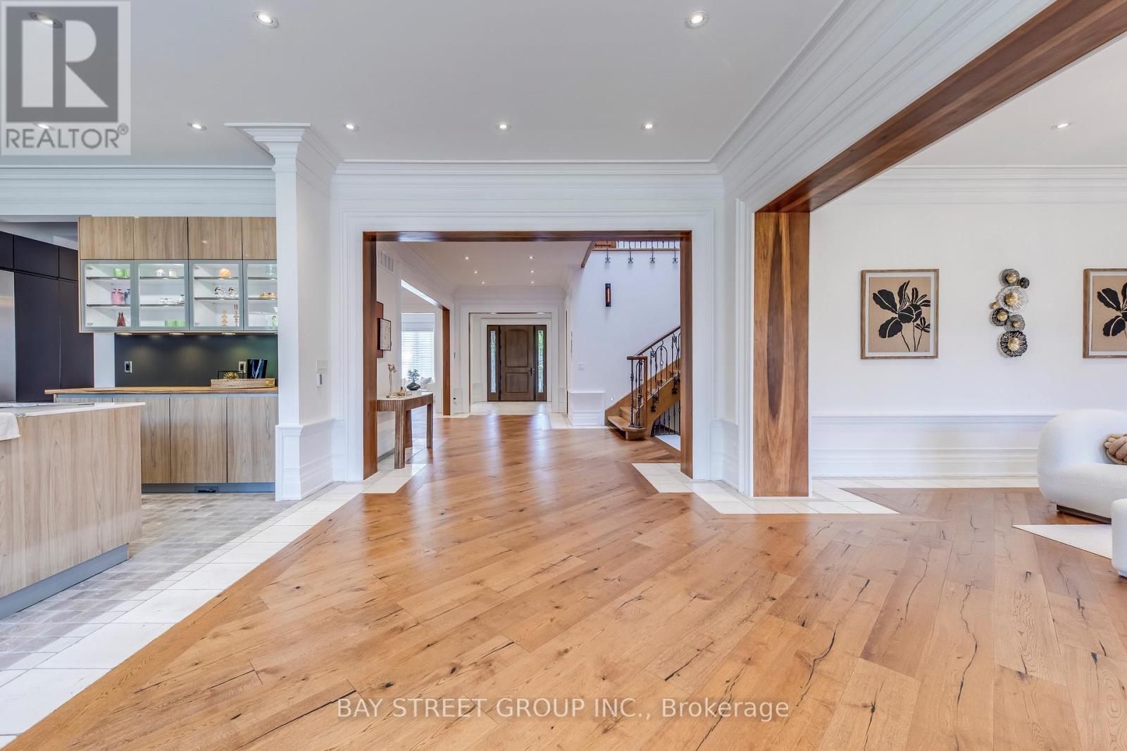 132 Crestwood Road, Vaughan, ON - Indoor With Fireplace