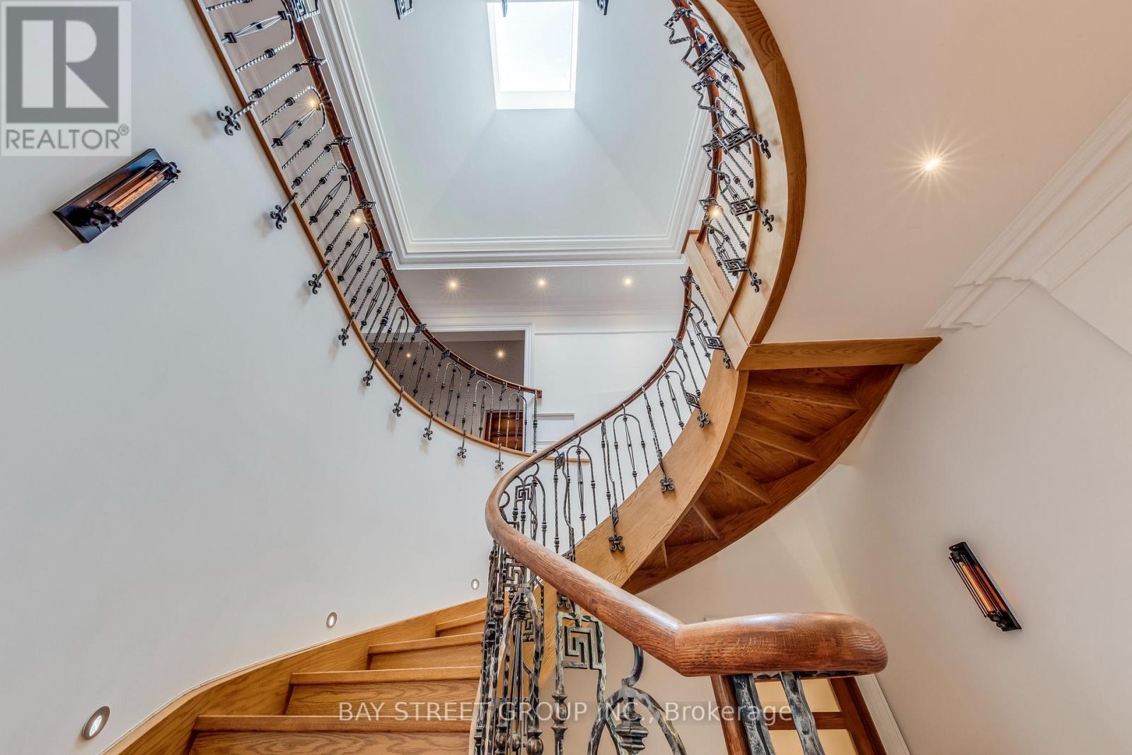 132 Crestwood Road, Vaughan, ON - Indoor Photo Showing Other Room