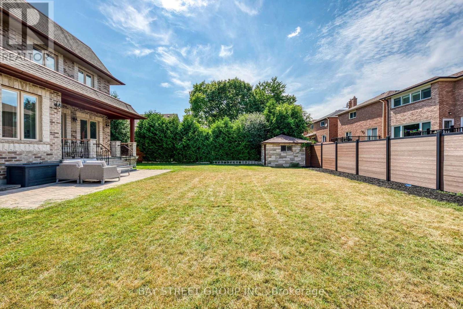 132 Crestwood Road, Vaughan, ON - Outdoor