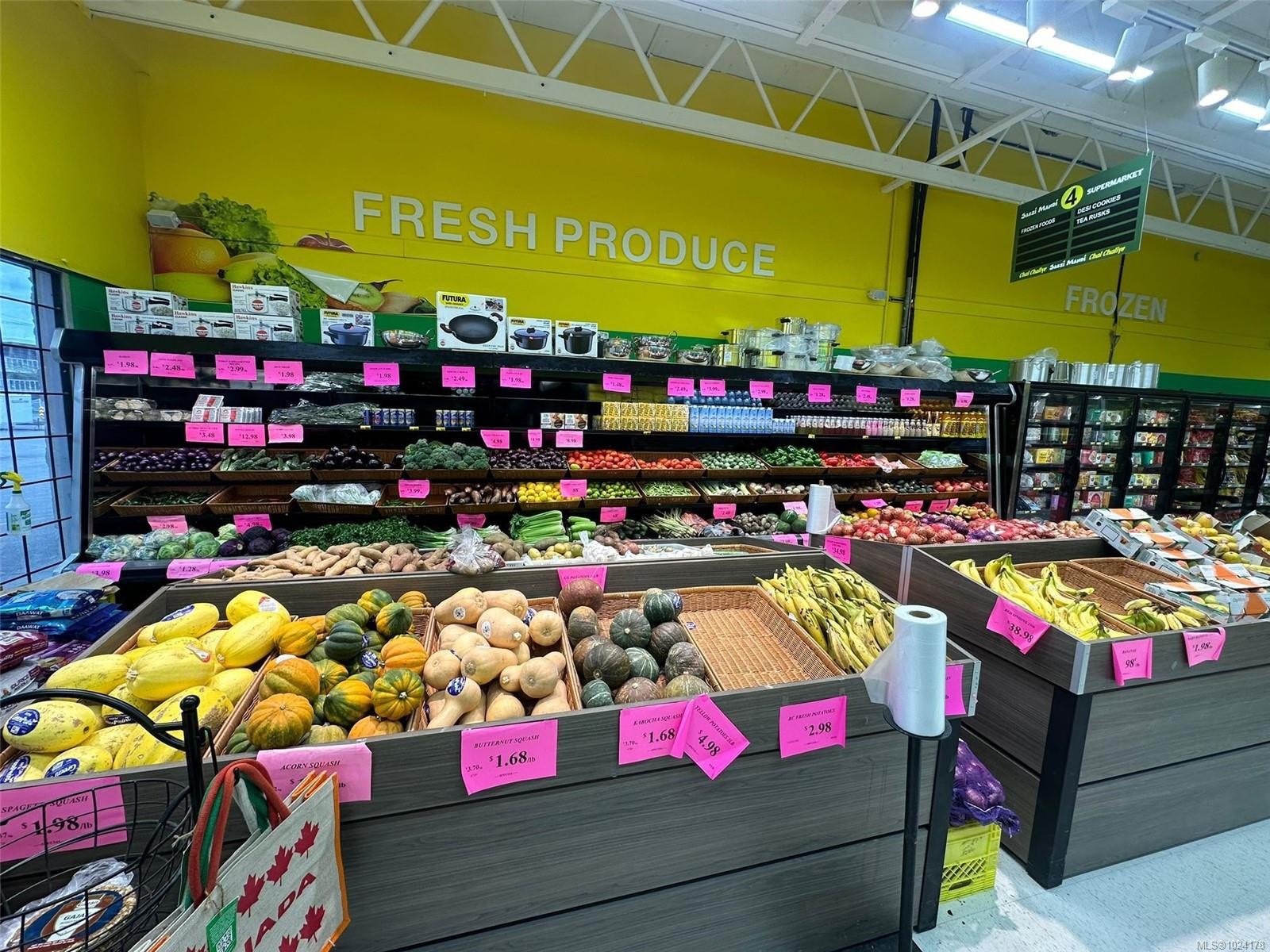 A-2885 Cliffe Ave, Courtenay, BC