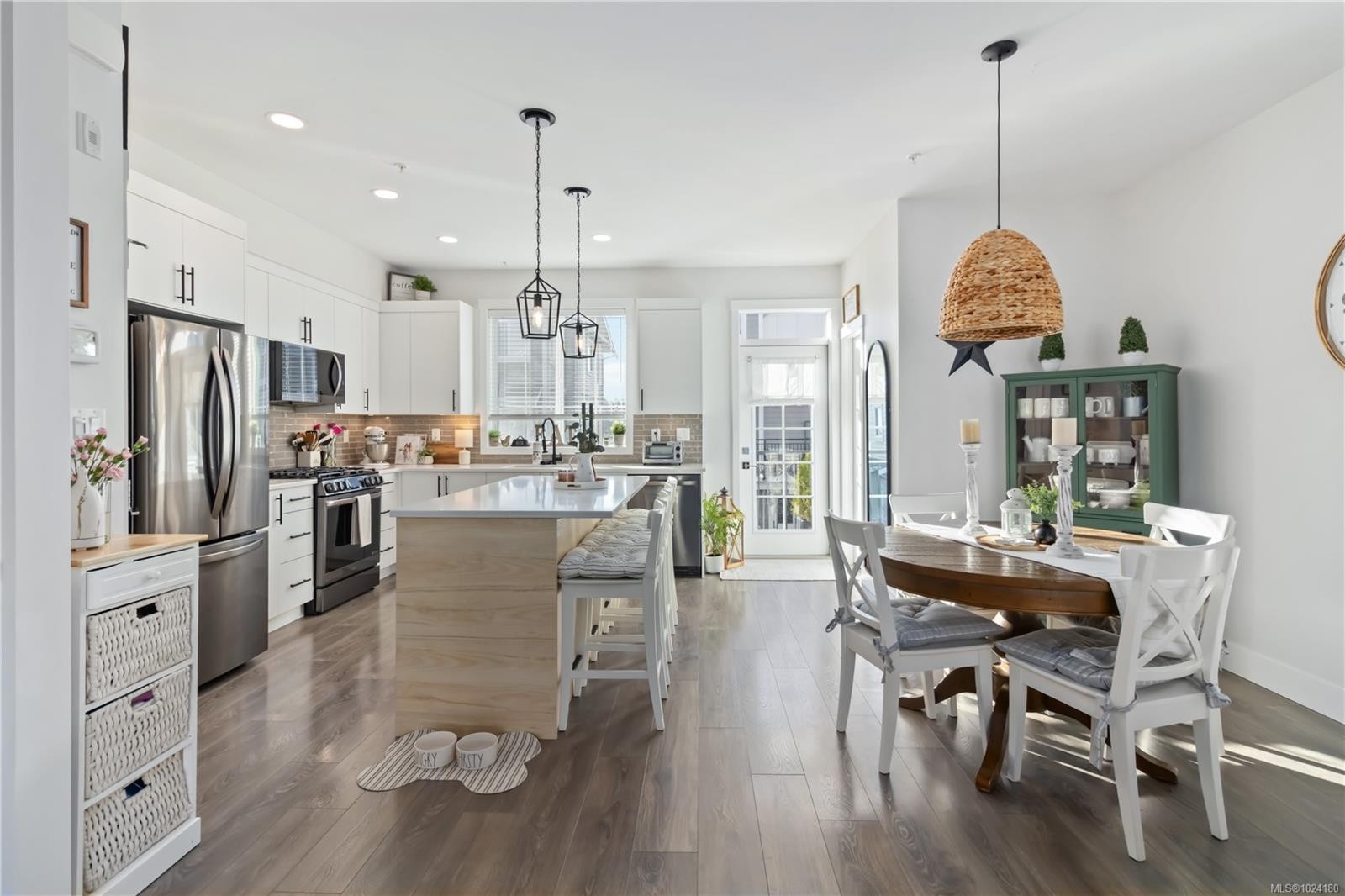 110-3501 Dunlin St, Colwood, BC