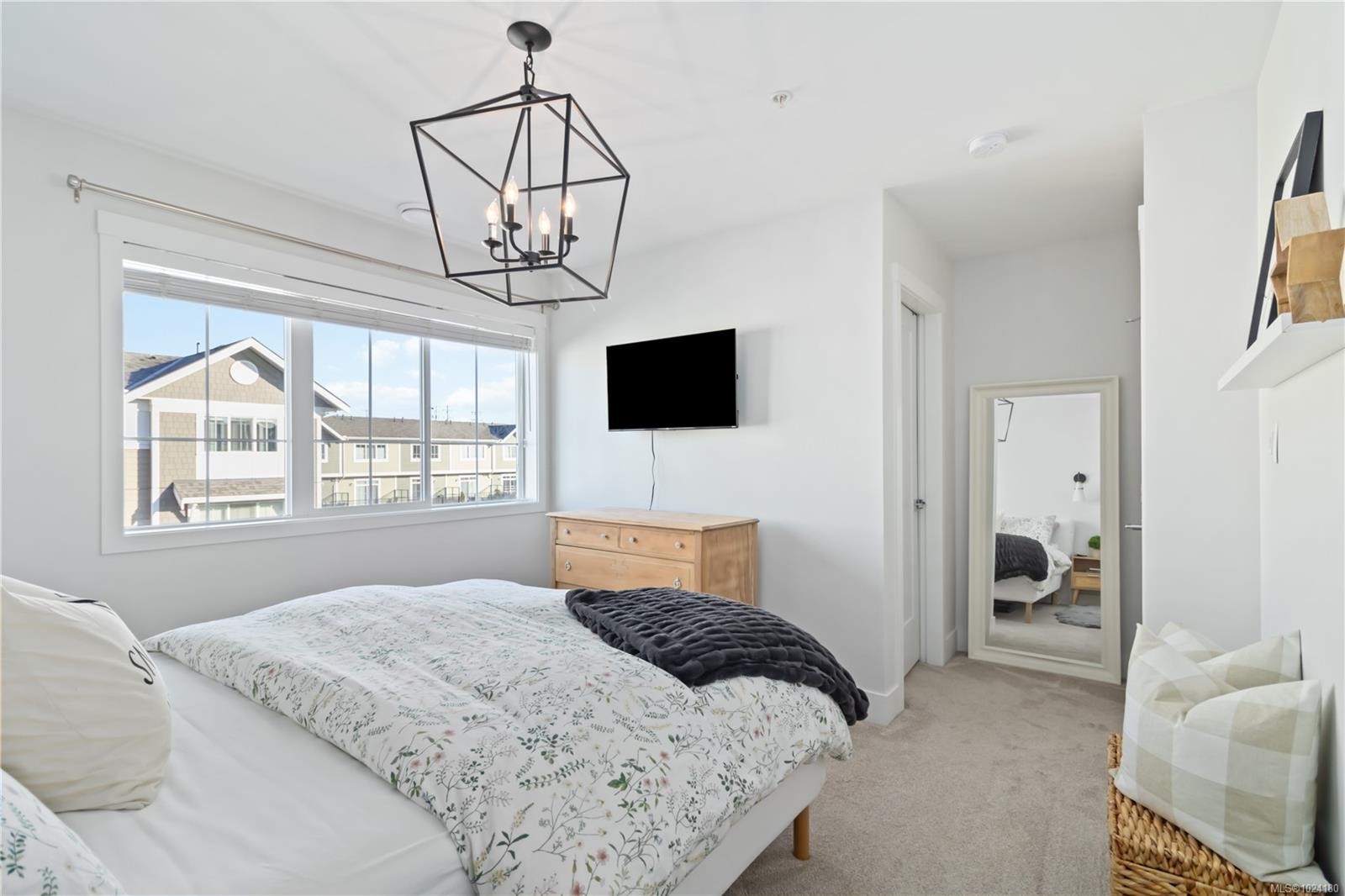 110-3501 Dunlin St, Colwood, BC