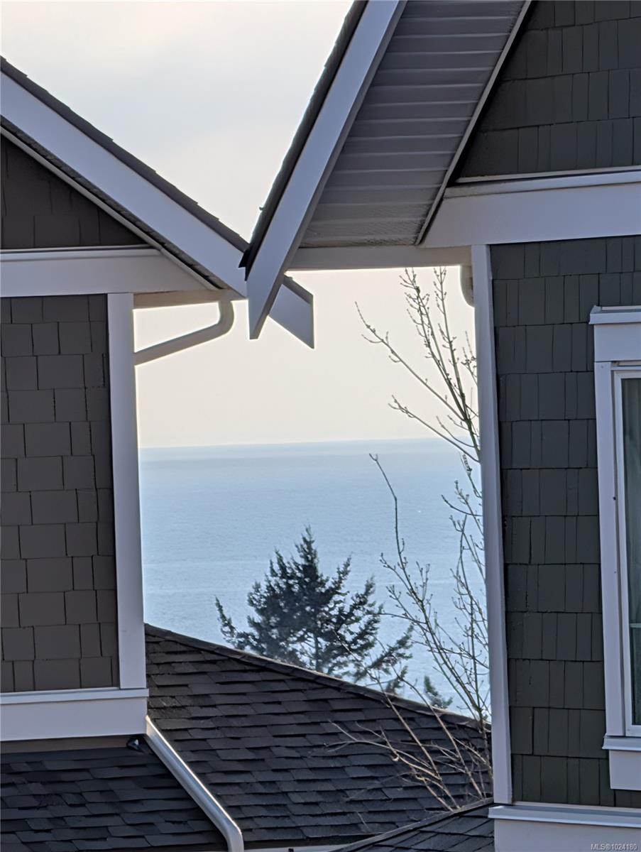 110-3501 Dunlin St, Colwood, BC