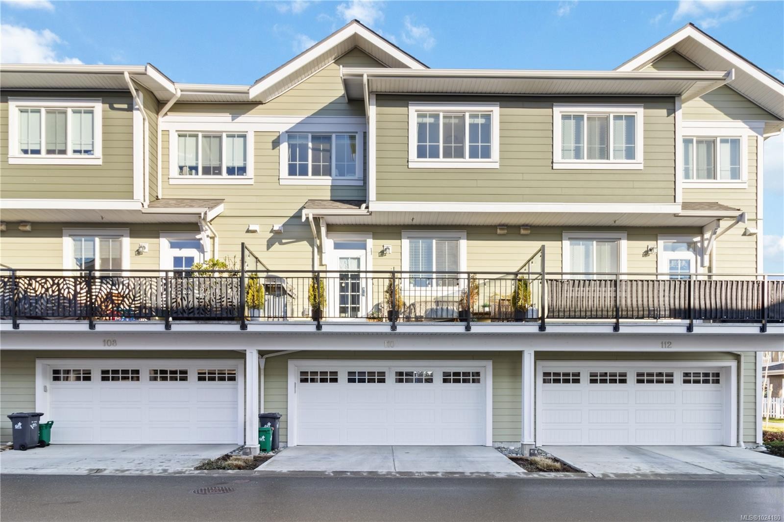 110-3501 Dunlin St, Colwood, BC