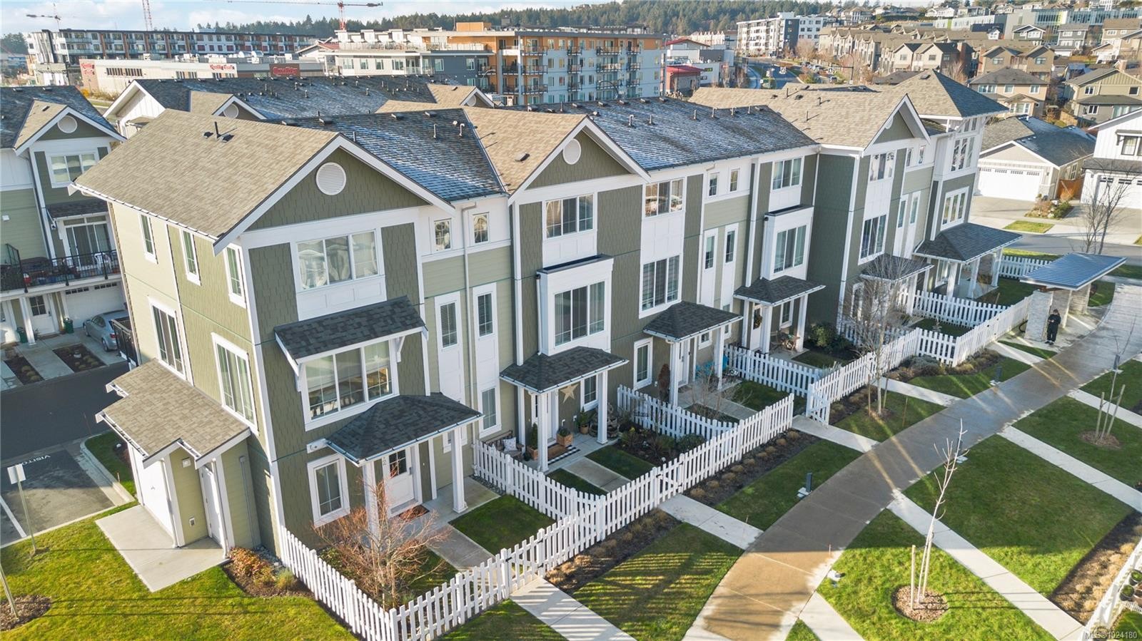 110-3501 Dunlin St, Colwood, BC