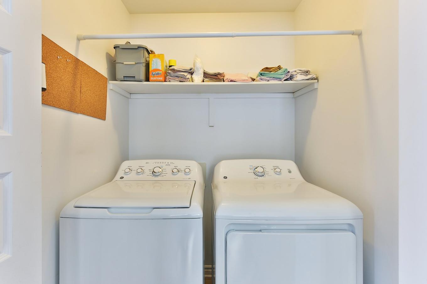 Laundry room - 190 Rue Des Échevins, Saint-Jean-Sur-Richelieu, QC - Indoor Photo Showing Laundry Room