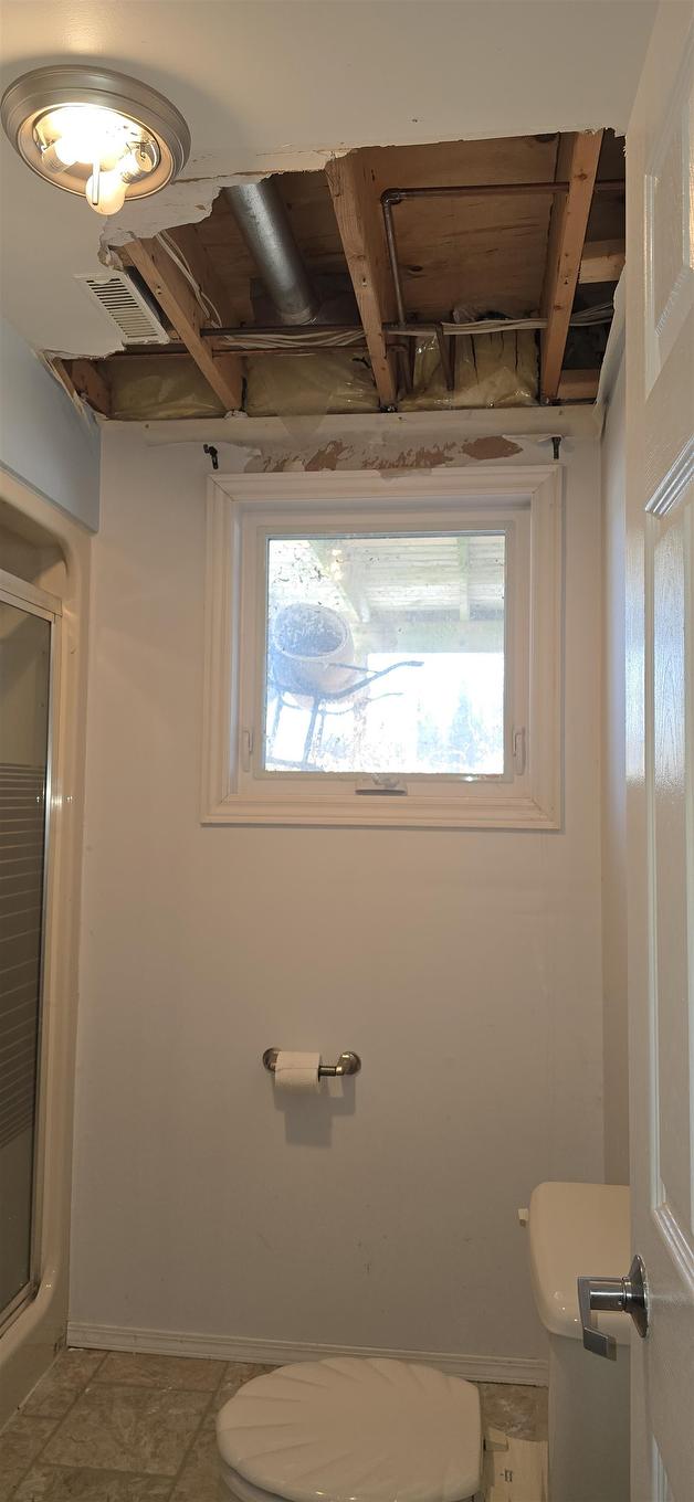 663 Barrie Dr, Oliver Paipoonge, ON - Indoor Photo Showing Other Room