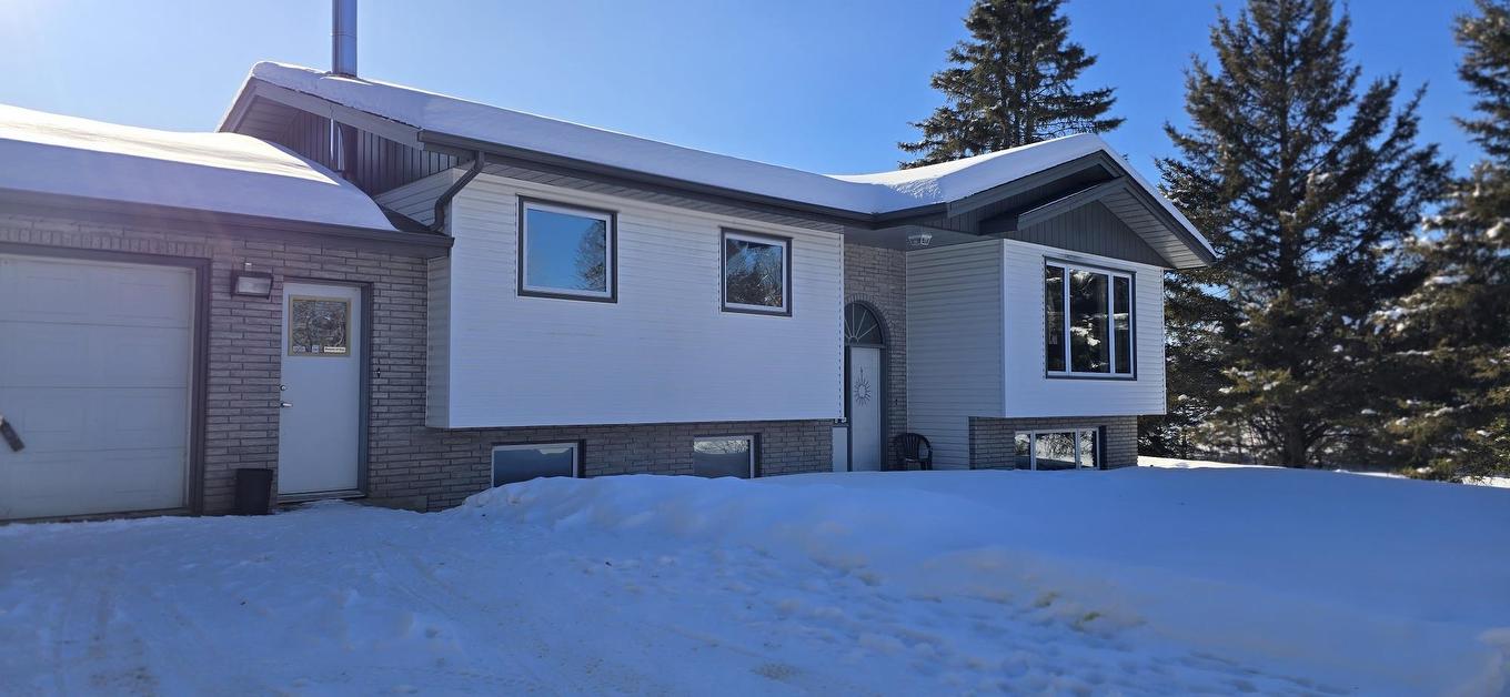 663 Barrie Dr, Oliver Paipoonge, ON - Outdoor