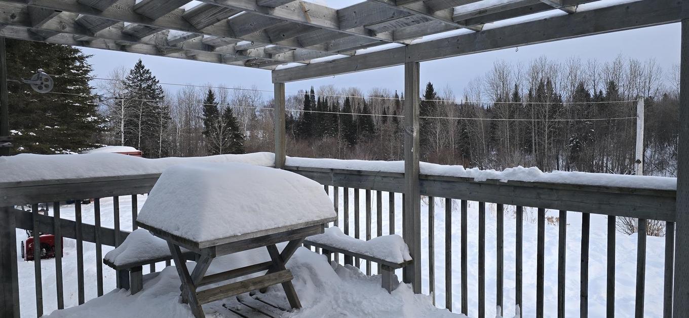 663 Barrie Dr, Oliver Paipoonge, ON - Outdoor