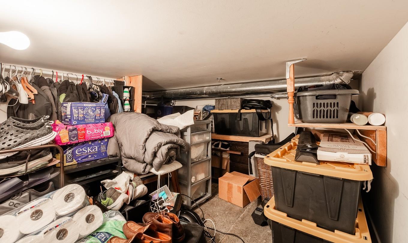 Rangement - 420-3700 Rue St-Antoine O., Montréal (Le Sud-Ouest), QC - Indoor With Storage