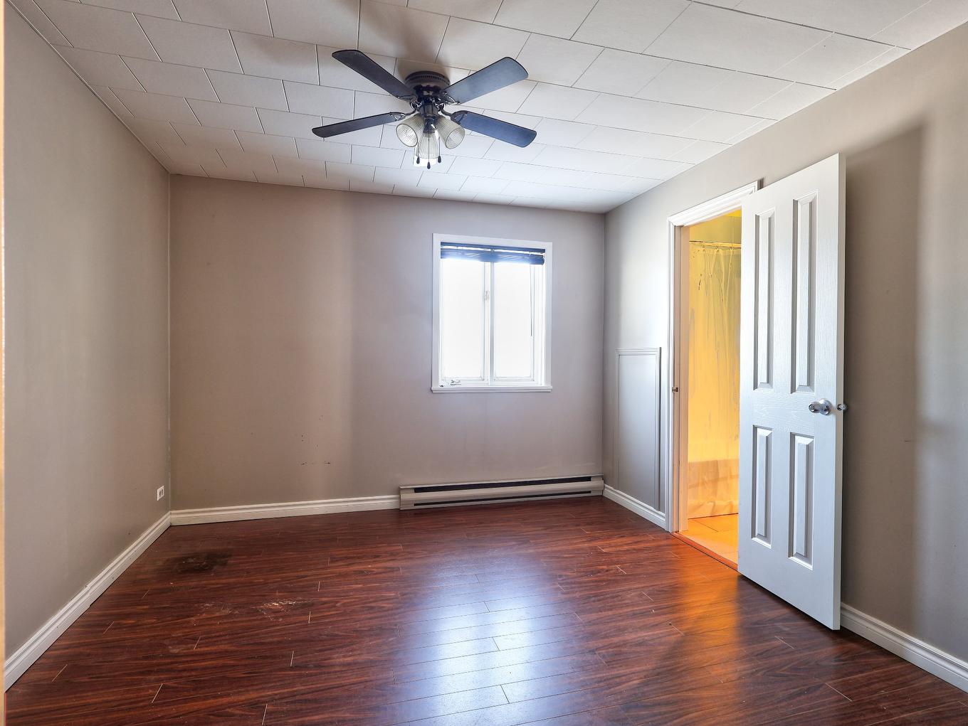 Primary bedroom - 391B 13E Rue, Saint-Paul-De-Montminy, QC - Indoor Photo Showing Other Room