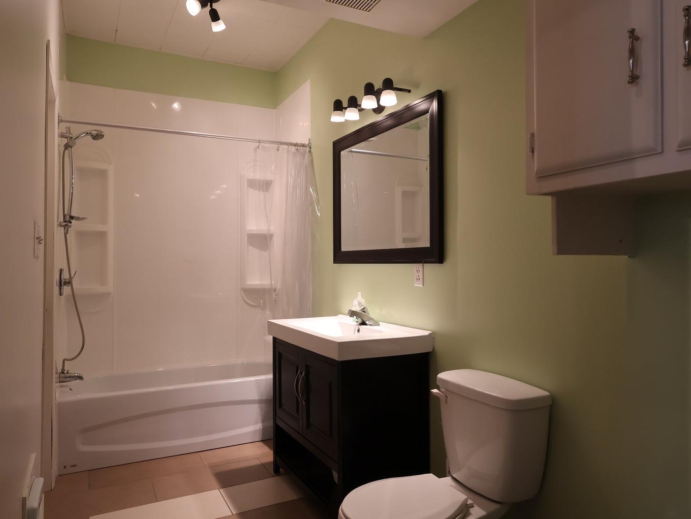 Bathroom - 391B 13E Rue, Saint-Paul-De-Montminy, QC - Indoor Photo Showing Bathroom