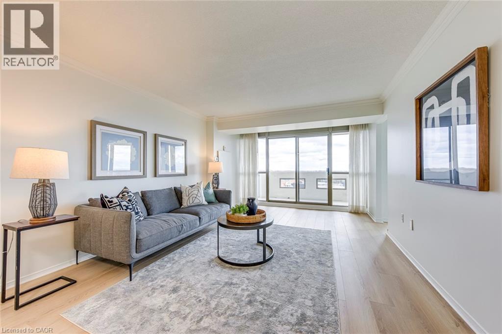 5080 Pinedale Avenue Unit# 902, Burlington, ON - Indoor Photo Showing Living Room