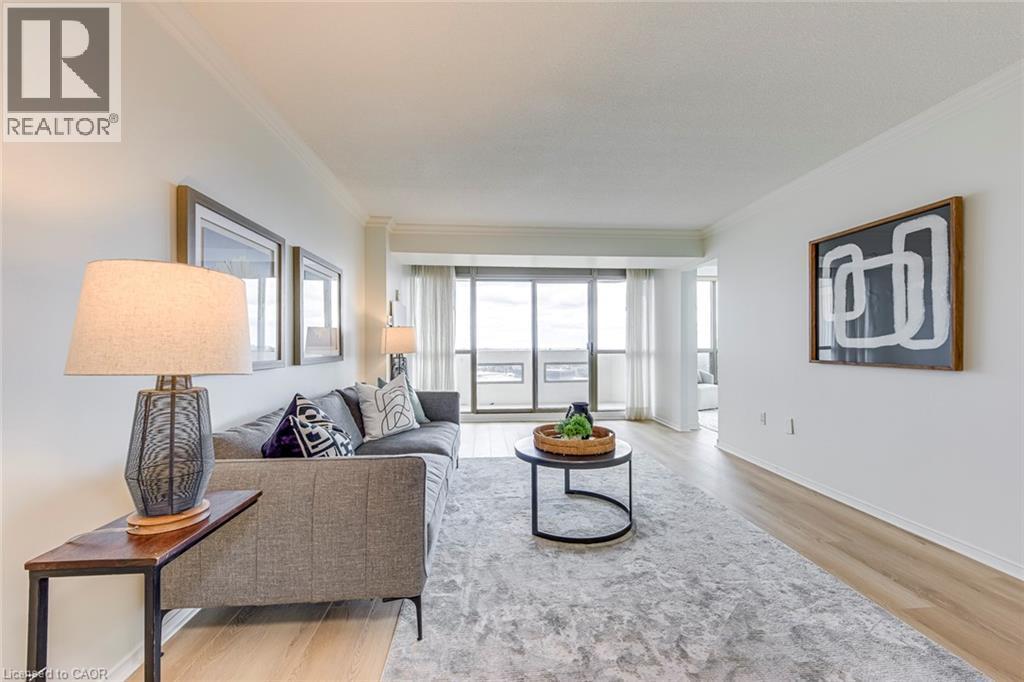 5080 Pinedale Avenue Unit# 902, Burlington, ON - Indoor Photo Showing Living Room