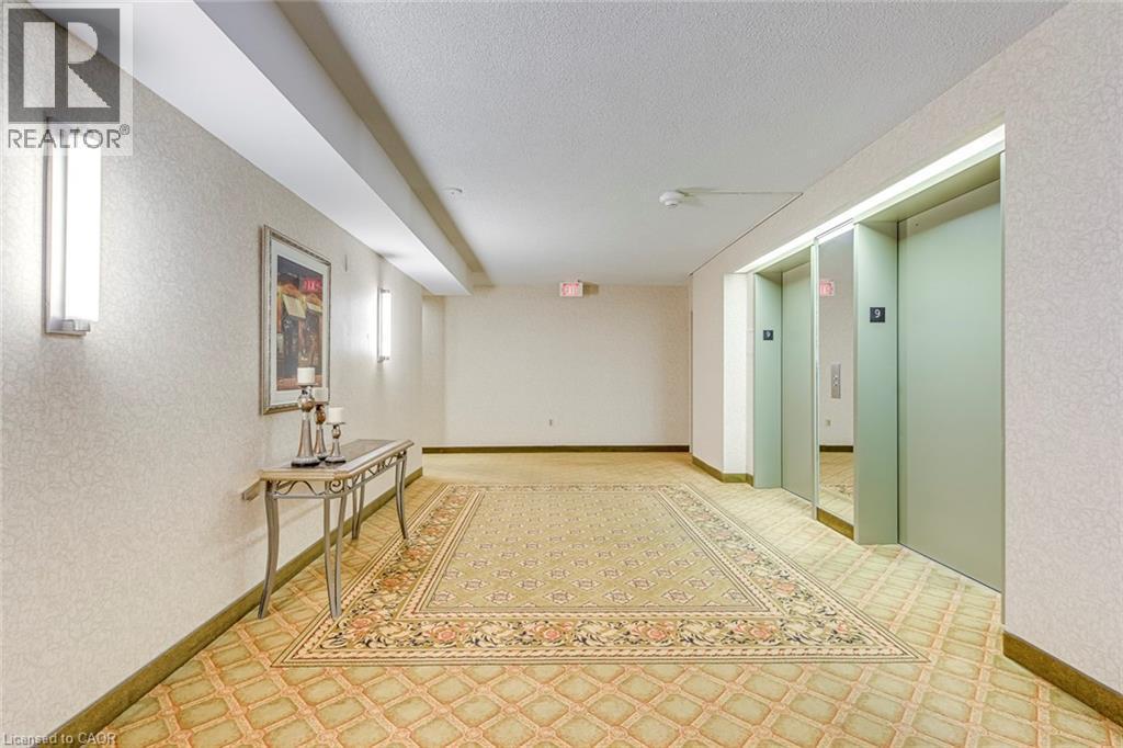 5080 Pinedale Avenue Unit# 902, Burlington, ON - Indoor Photo Showing Other Room