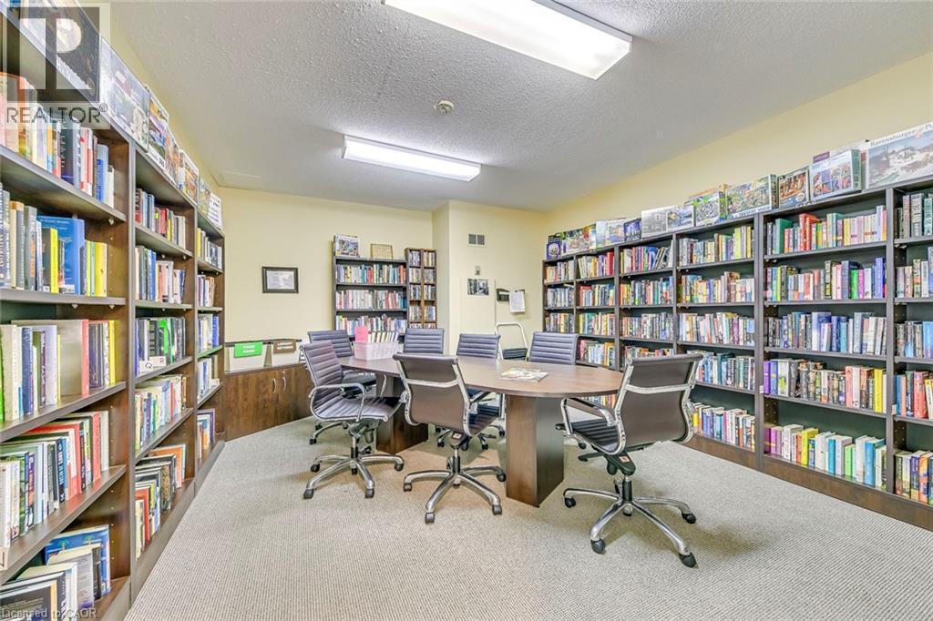 5080 Pinedale Avenue Unit# 902, Burlington, ON - Indoor Photo Showing Office