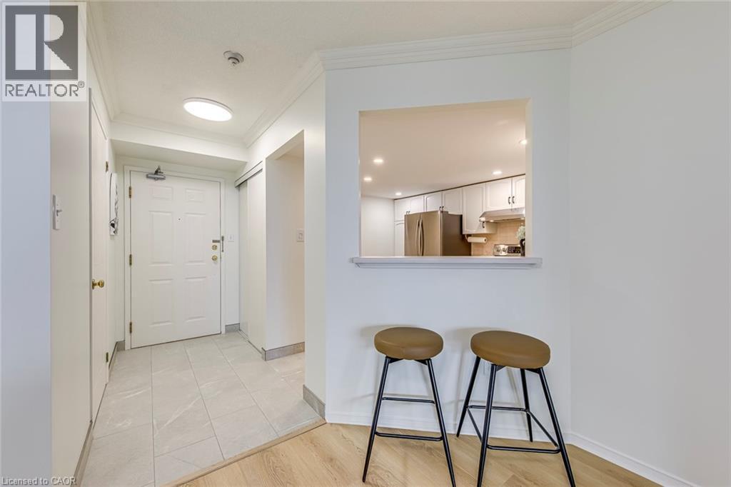 5080 Pinedale Avenue Unit# 902, Burlington, ON - Indoor Photo Showing Other Room