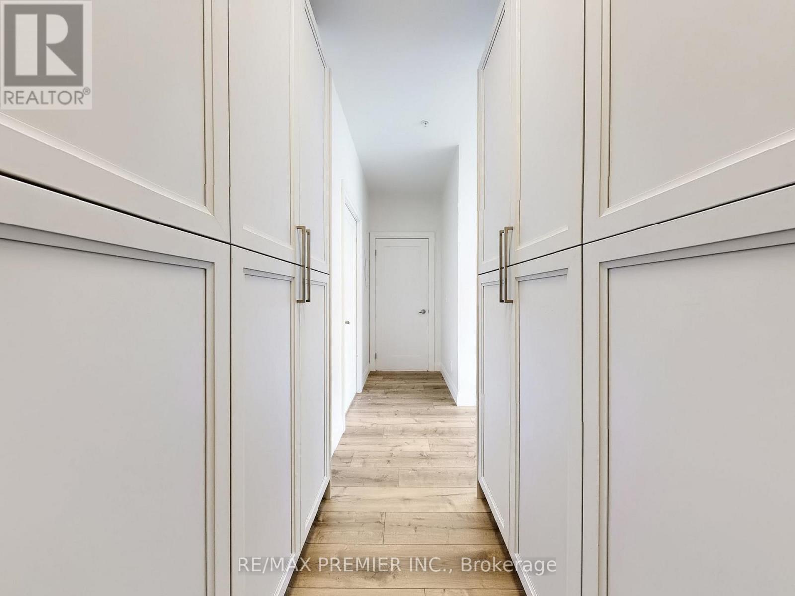 2003 - 500 Brock Avenue, Burlington, ON - Indoor Photo Showing Other Room