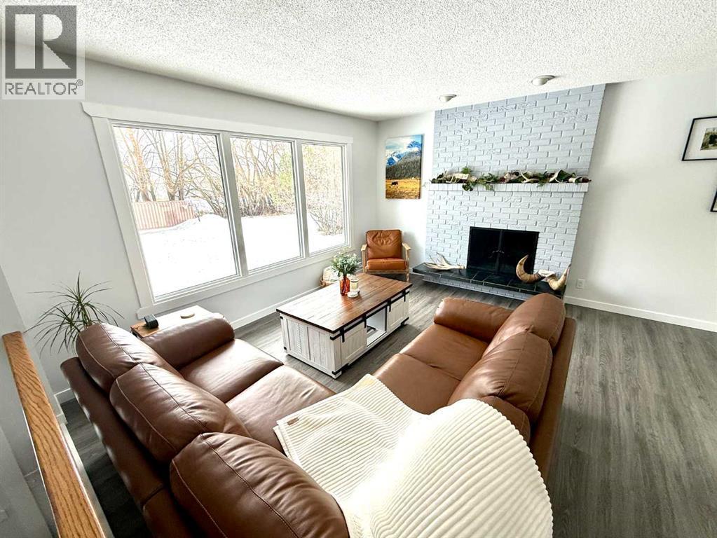 28045 Twp Rd 384, Rural Red Deer County, AB