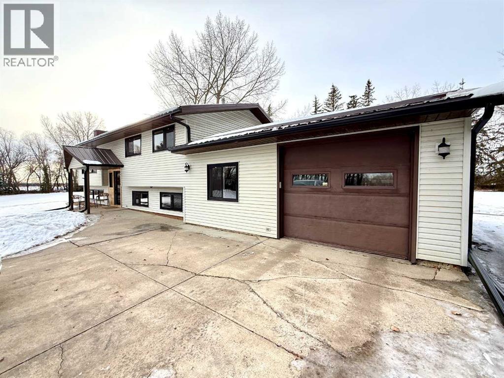 28045 Twp Rd 384, Rural Red Deer County, AB