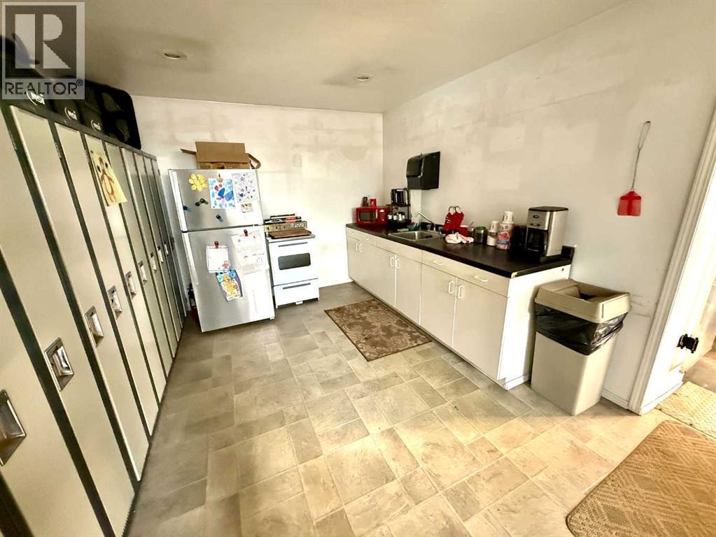 28045 Twp Rd 384, Rural Red Deer County, AB