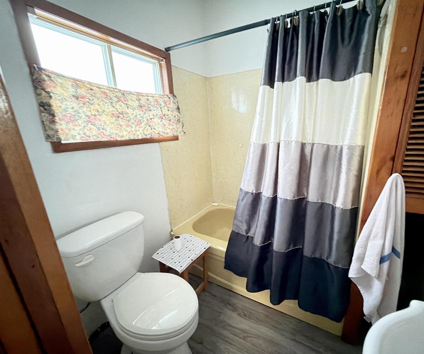 385 Gibbon Street, New Waterford, NS