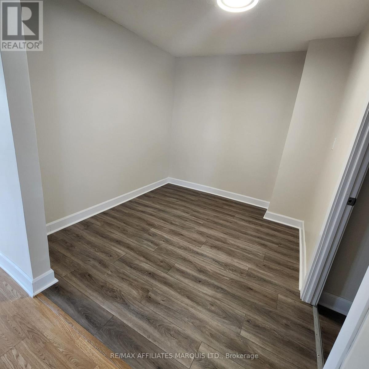 909 Second Street E, Cornwall, ON - Indoor Photo Showing Other Room