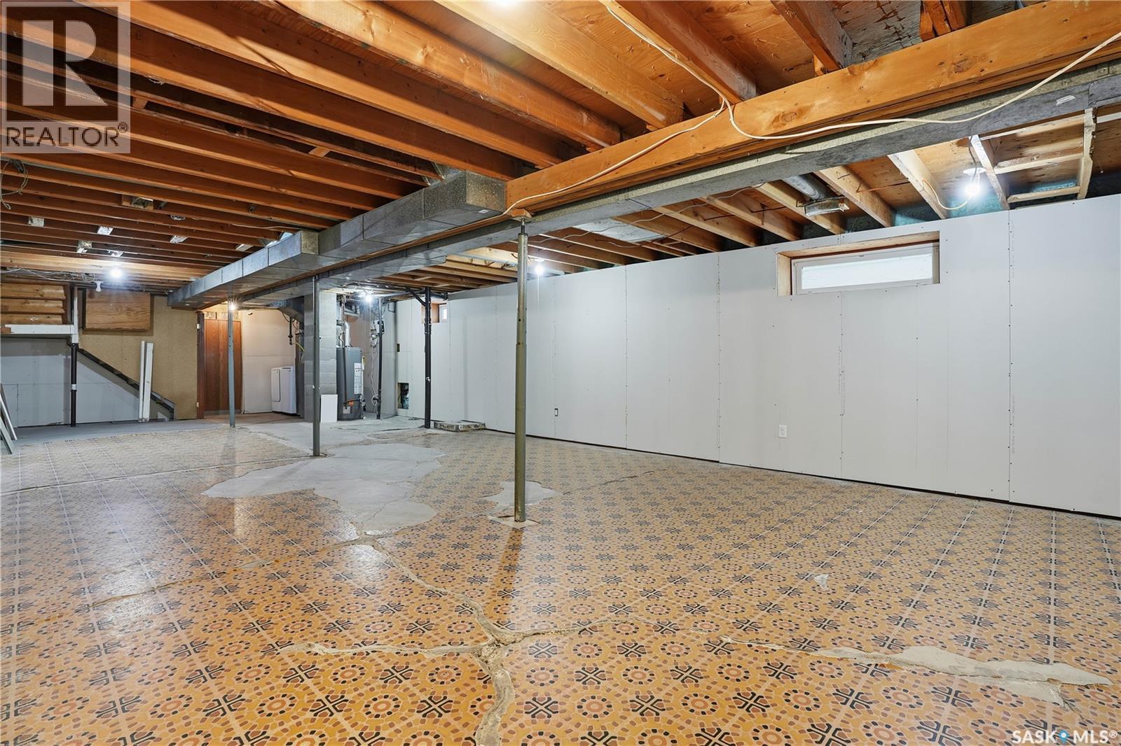 918 Garnet Street, Regina, SK - Indoor Photo Showing Basement