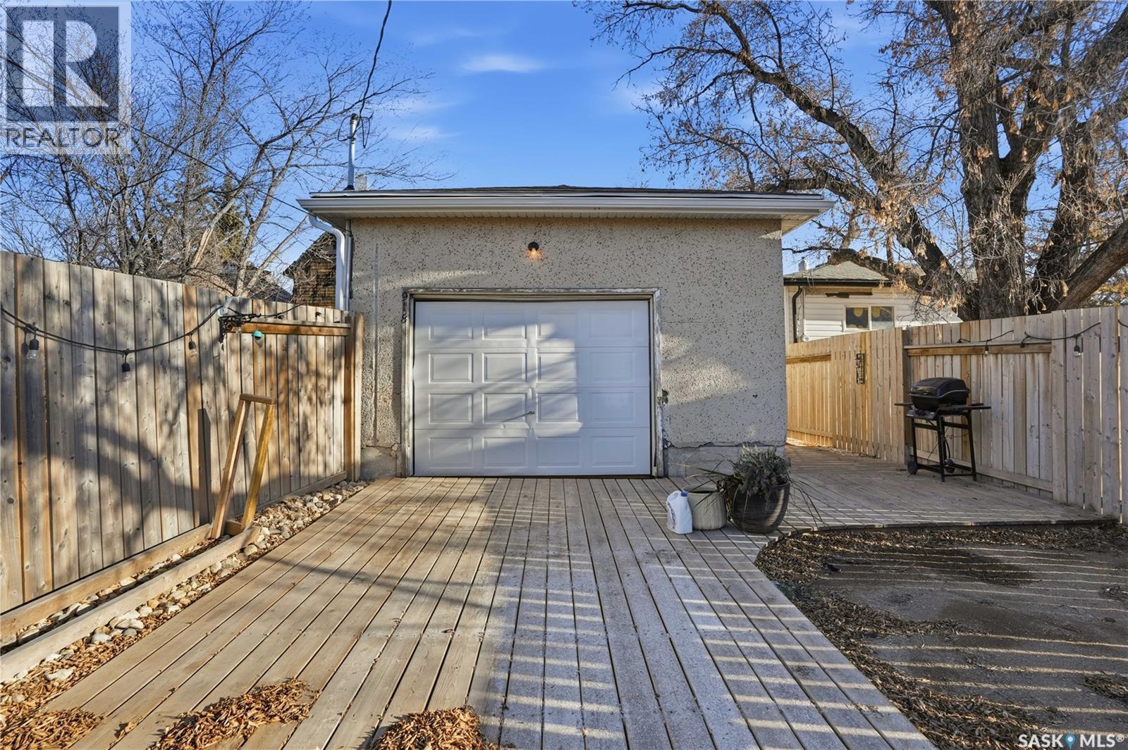 918 Garnet Street, Regina, SK - Outdoor With Deck Patio Veranda With Exterior