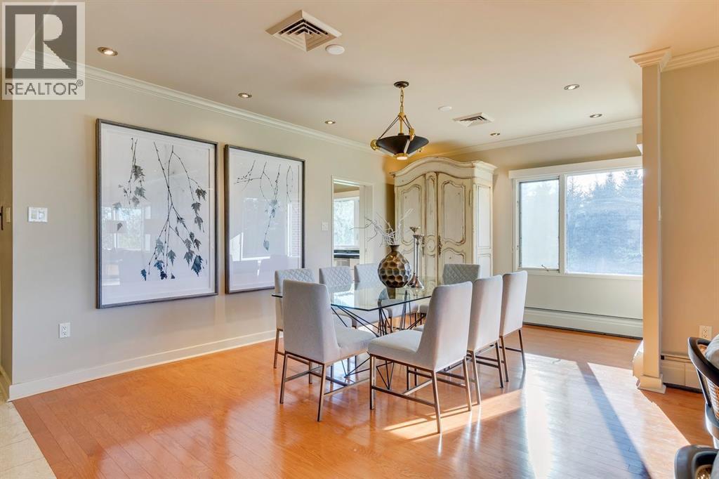 3N, 222 Eagle Ridge Drive Sw, Calgary, AB - Indoor Photo Showing Dining Room