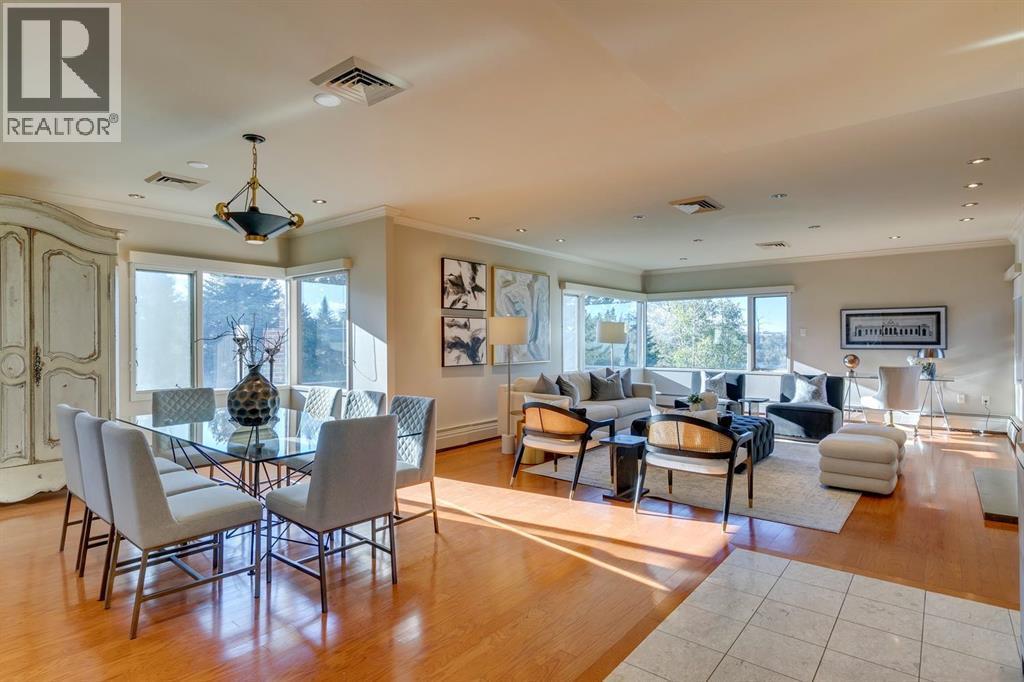 3N, 222 Eagle Ridge Drive Sw, Calgary, AB - Indoor Photo Showing Dining Room