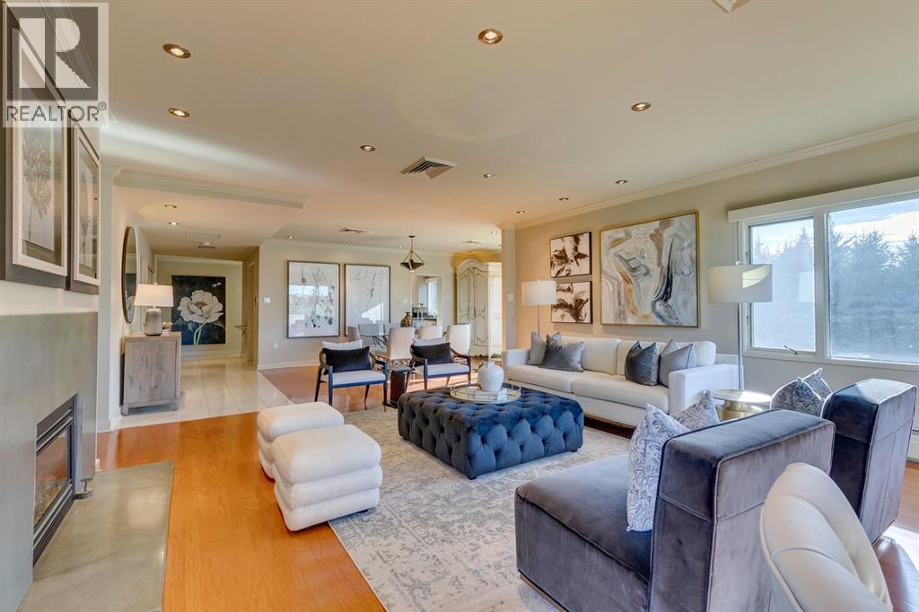 3N, 222 Eagle Ridge Drive Sw, Calgary, AB - Indoor Photo Showing Living Room