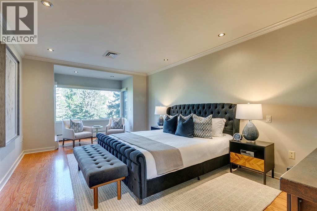 3N, 222 Eagle Ridge Drive Sw, Calgary, AB - Indoor Photo Showing Bedroom