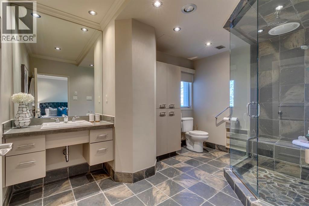 3N, 222 Eagle Ridge Drive Sw, Calgary, AB - Indoor Photo Showing Bathroom