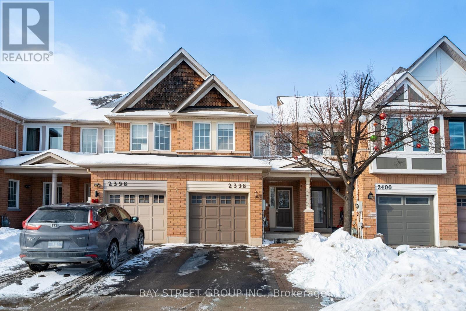 2398 Nichols Drive, Oakville, ON - Outdoor With Facade