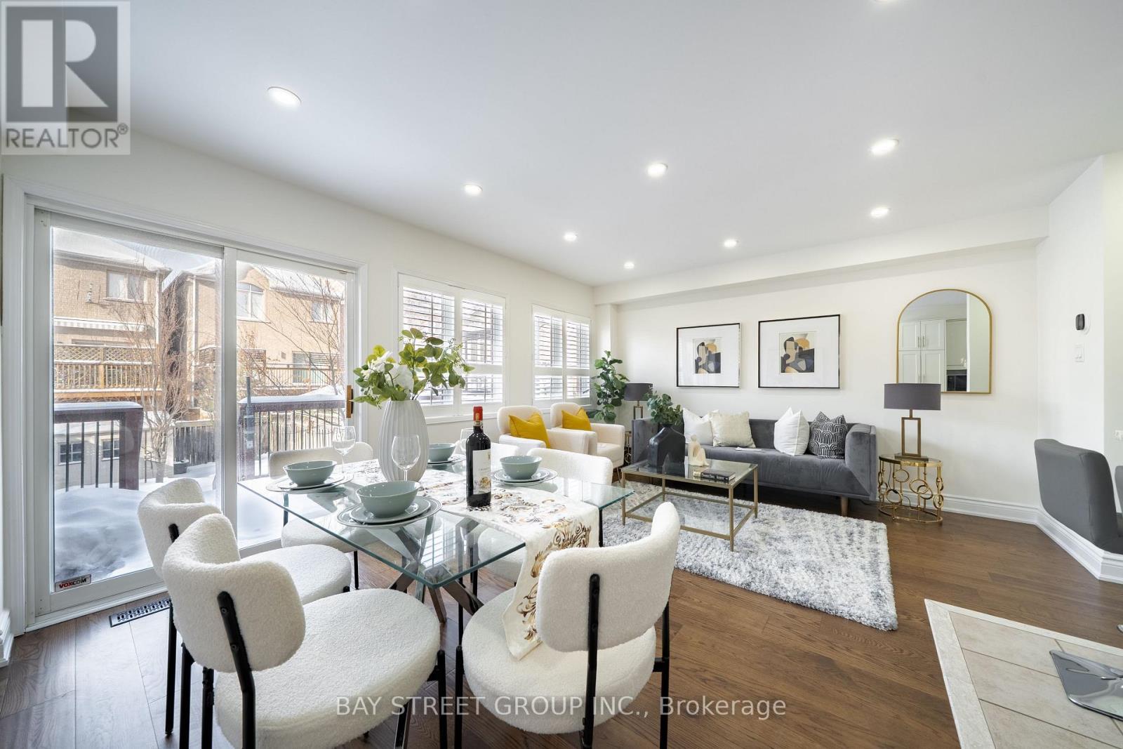 2398 Nichols Drive, Oakville, ON - Indoor