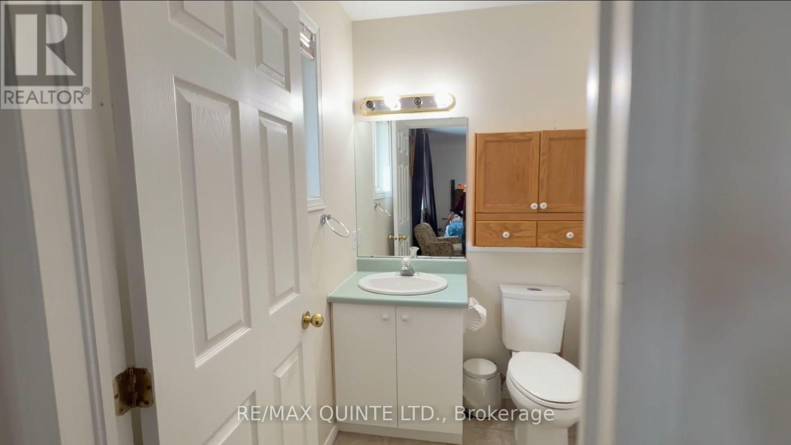 73 Oak Ridge Boulevard, Belleville (Belleville Ward), ON - Indoor Photo Showing Bathroom