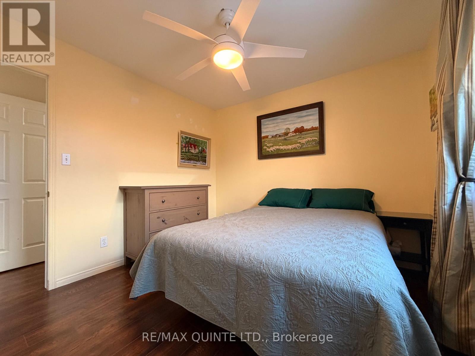 73 Oak Ridge Boulevard, Belleville (Belleville Ward), ON - Indoor Photo Showing Bedroom
