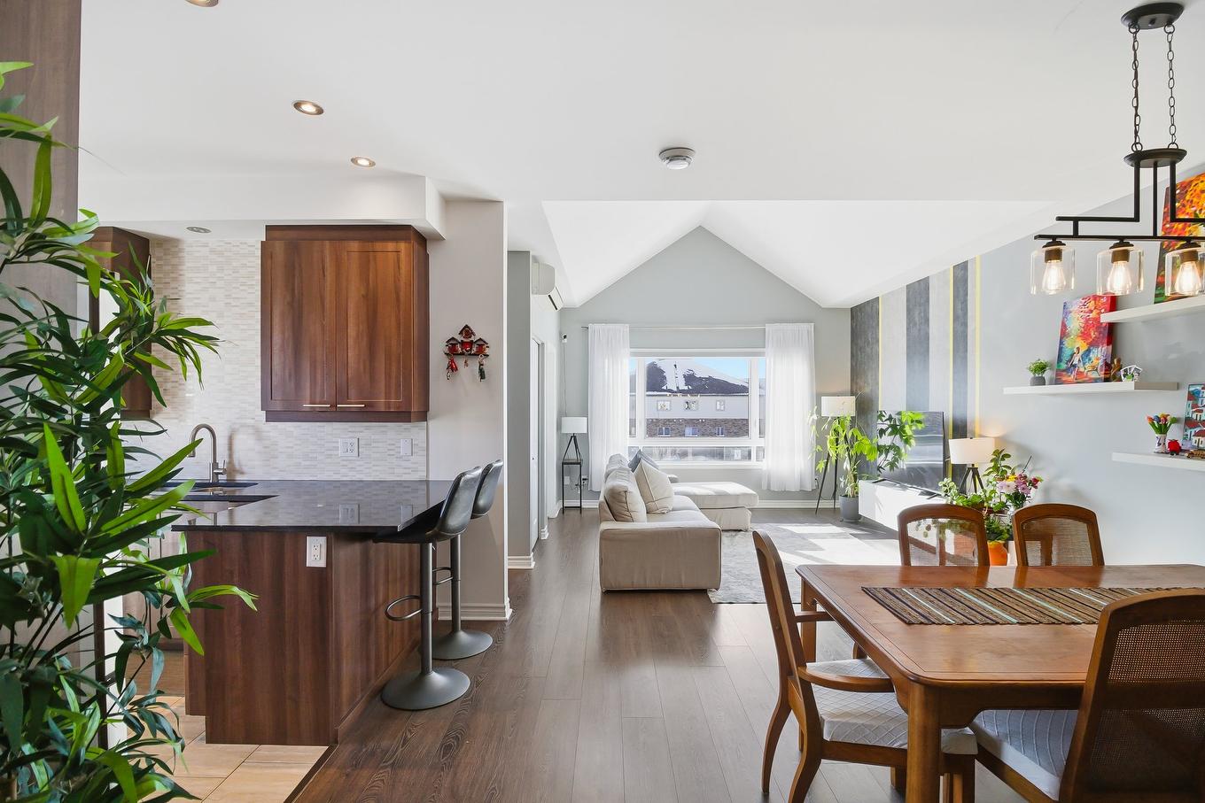 Salon - 3-23 Rue De Munich, Gatineau (Aylmer), QC - Indoor Photo Showing Dining Room