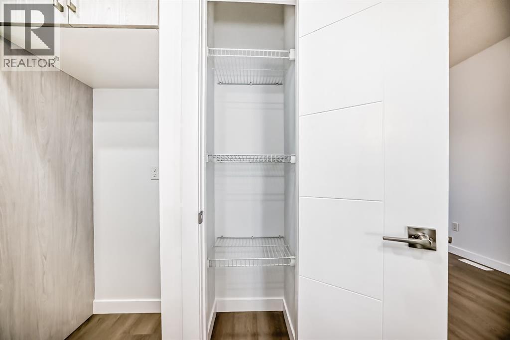 348 Cornerbrook Drive Ne, Calgary, AB - Indoor