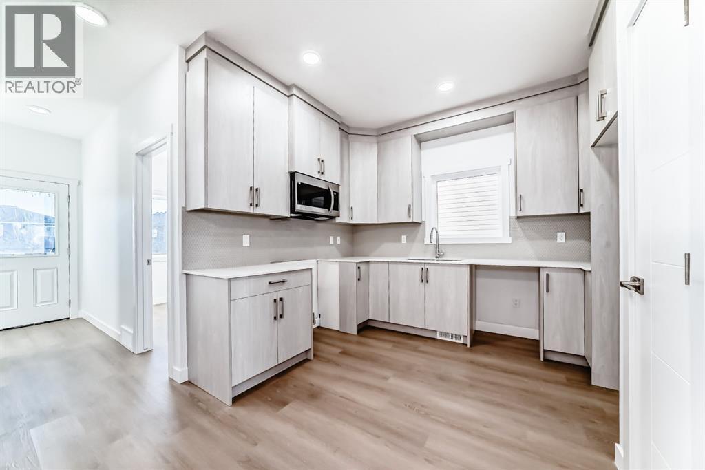 348 Cornerbrook Drive Ne, Calgary, AB - Indoor Photo Showing Kitchen