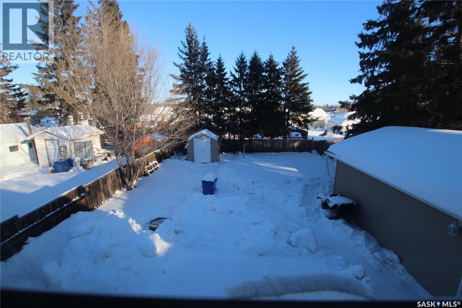 227 Maple Avenue, Yorkton, SK - Outdoor