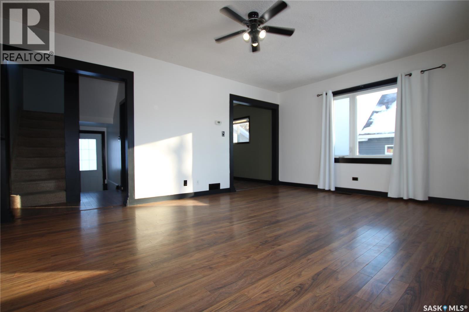 227 Maple Avenue, Yorkton, SK - Indoor Photo Showing Other Room