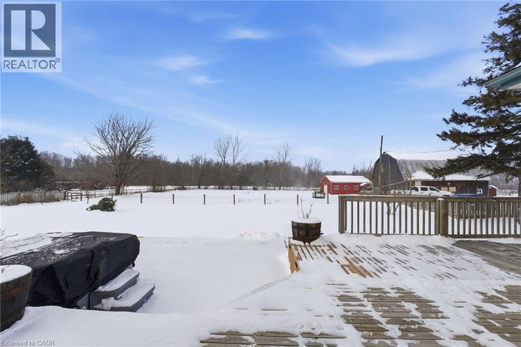 211 Robinson Road, Dunnville, ON - Outdoor