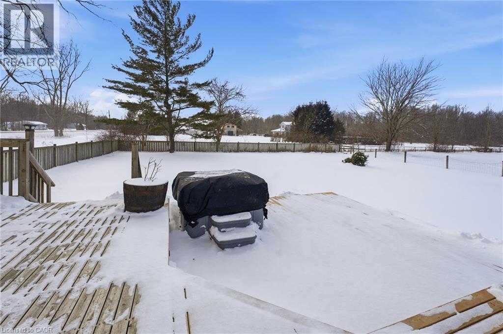 211 Robinson Road, Dunnville, ON - Outdoor