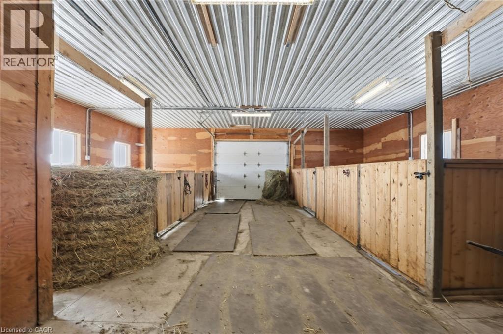 211 Robinson Road, Dunnville, ON - Outdoor With Exterior