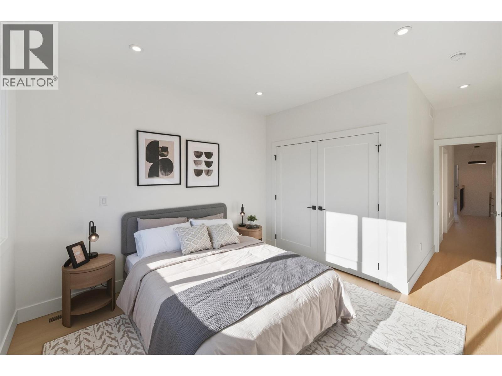 194 Maple Place Unit# 2, Oliver, BC - Indoor Photo Showing Bedroom