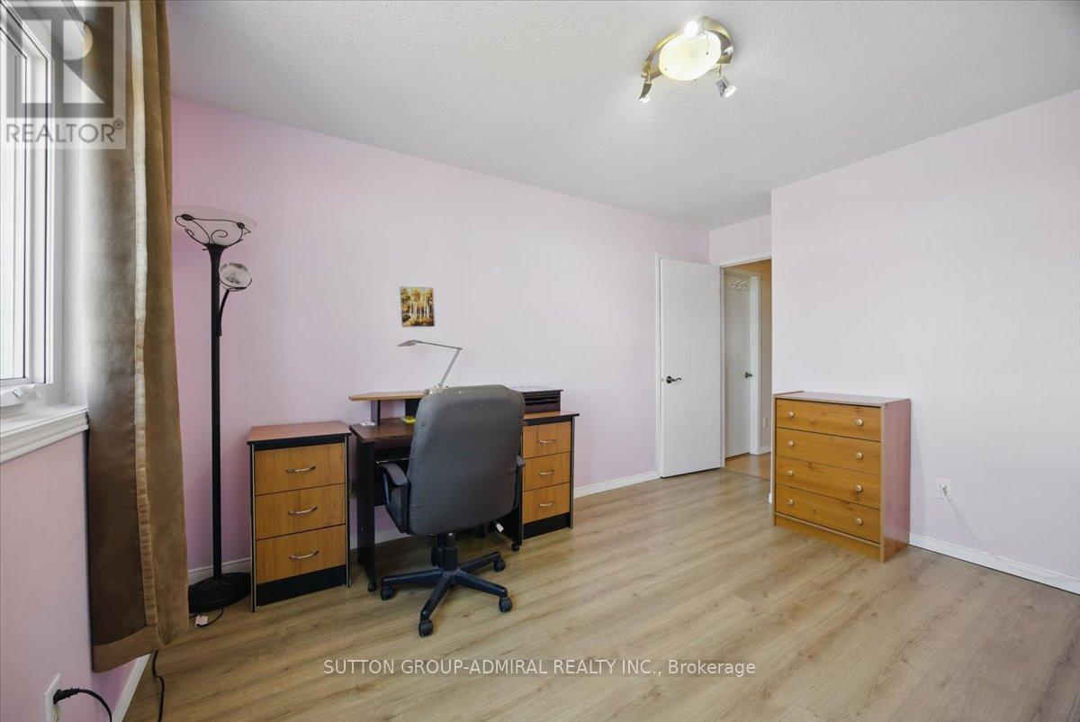 95 Athabaska Road, Barrie, ON - Indoor