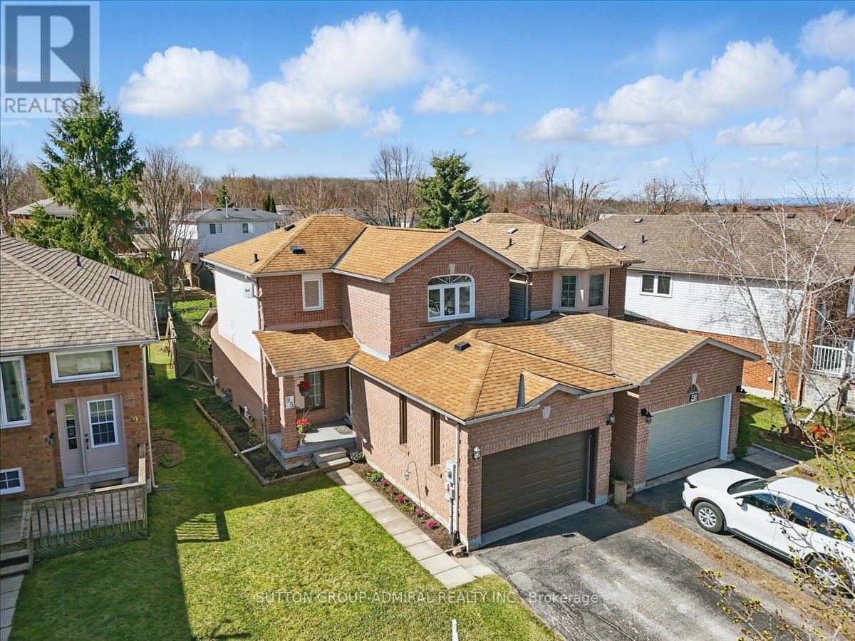 95 Athabaska Road, Barrie, ON - Outdoor